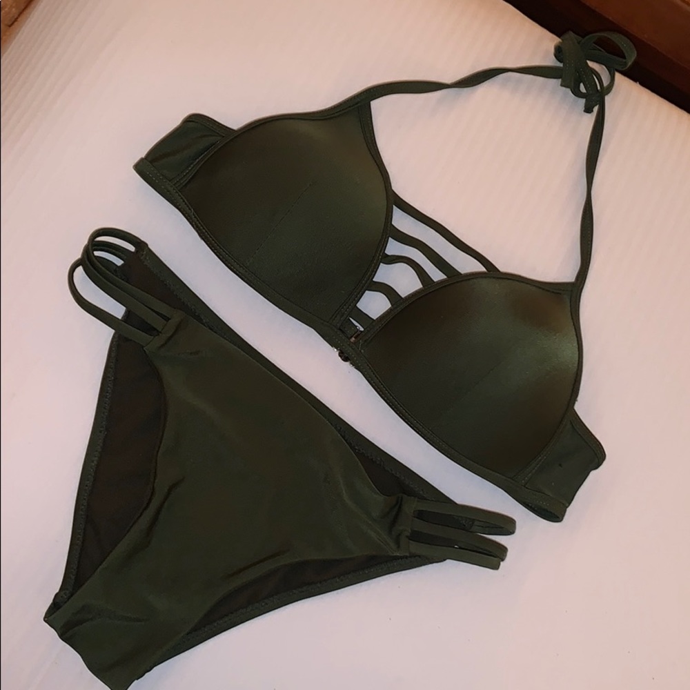 👙 Emerald green bikini set NWOT 👙